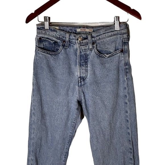 Levi's Women's Wedgie Straight Leg Jeans - Picture 5 of 11